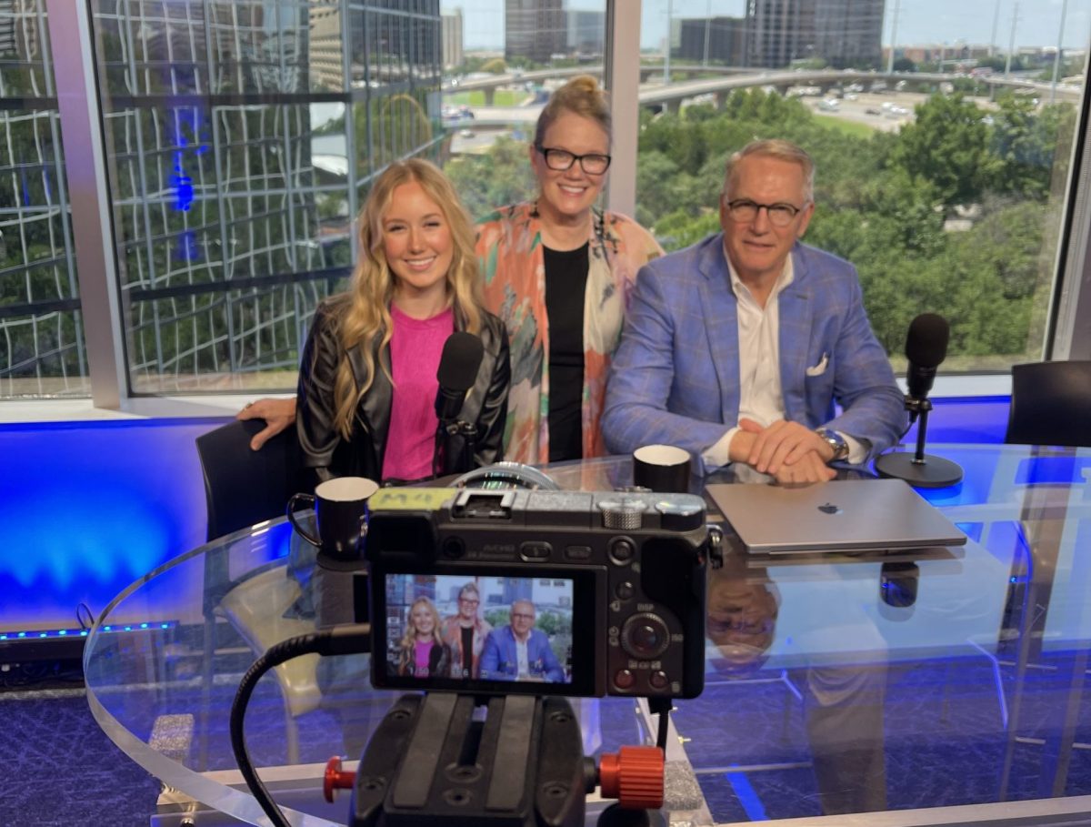 sandy and her guest harlee owen and cohost marc miller on the set of the INSIDERS on real estate and marketing